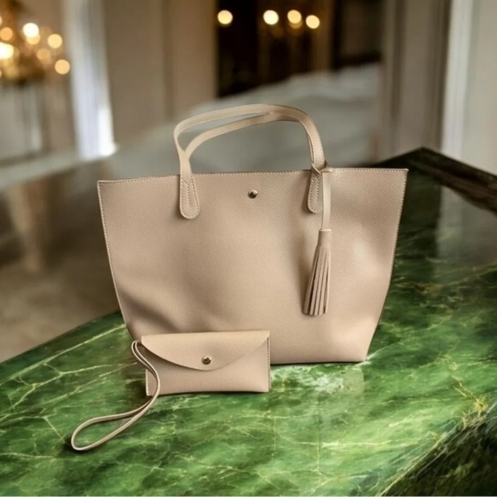Hoxis Women’s Minimalist Vegan Leather Tote Handbag with Wallet Beige NWOT